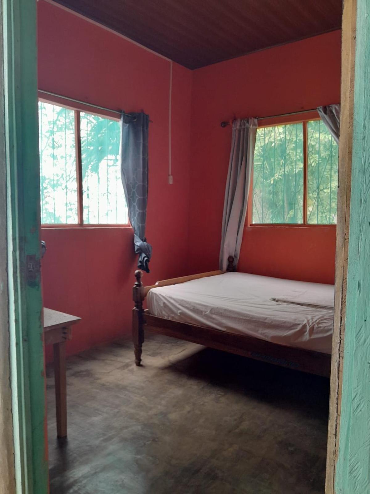 Hostel Los Chocoyos Merida Luaran gambar