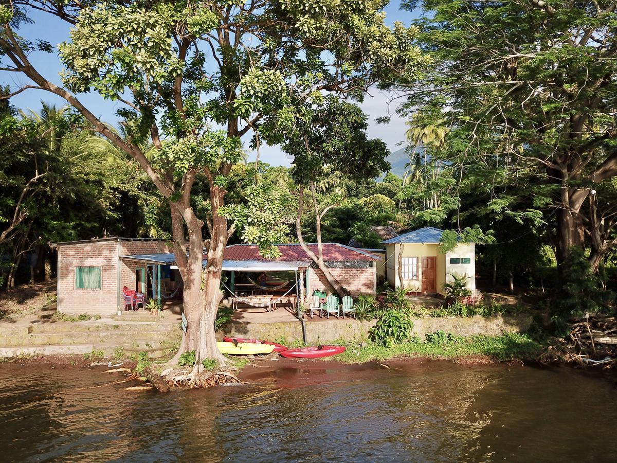 Hostel Los Chocoyos Merida Luaran gambar